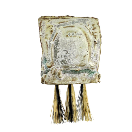 Artifact brush fog bow finish mixed bristles