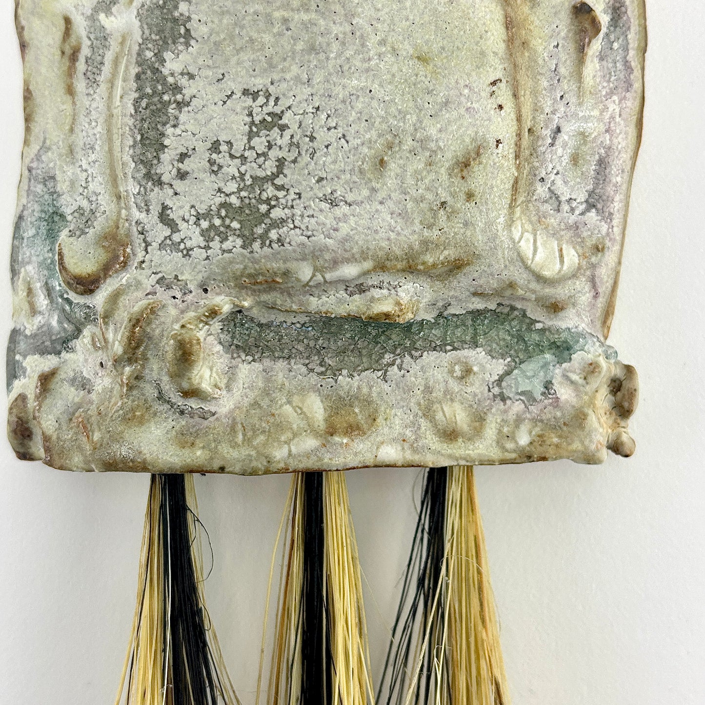 Artifact brush fog bow finish mixed bristles