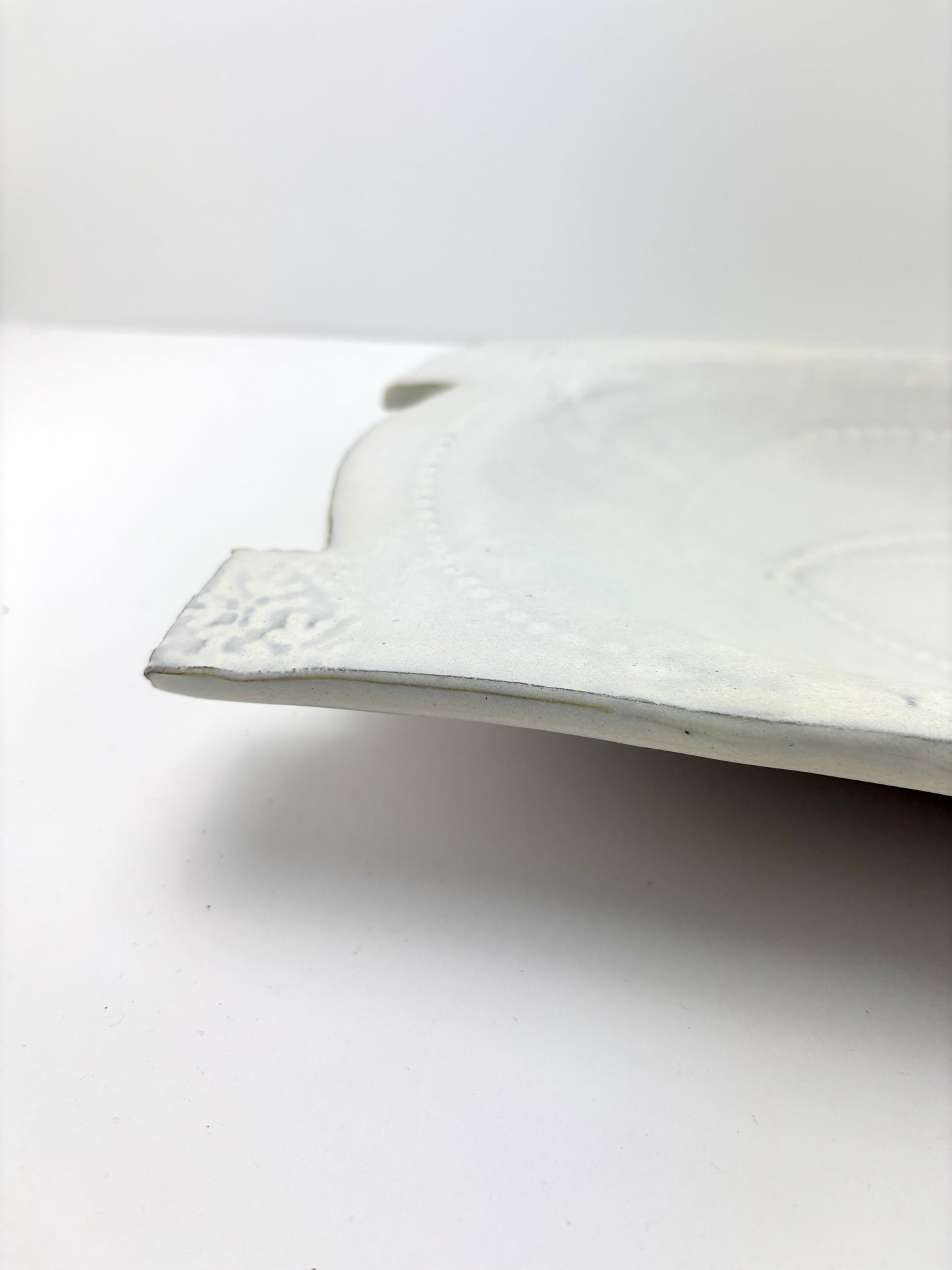 Dough bowl with handles