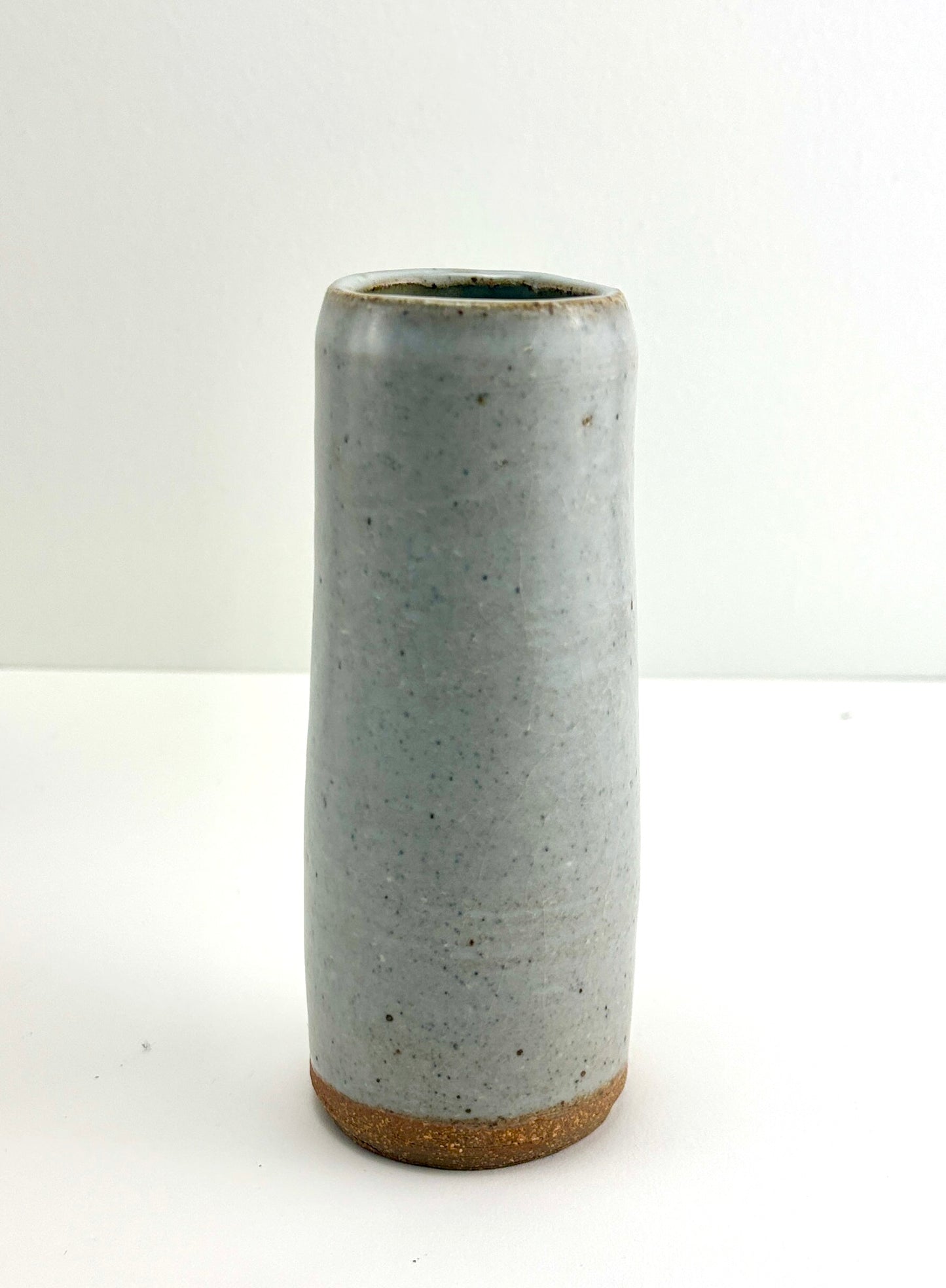 Slim light clay vase 1, Haze