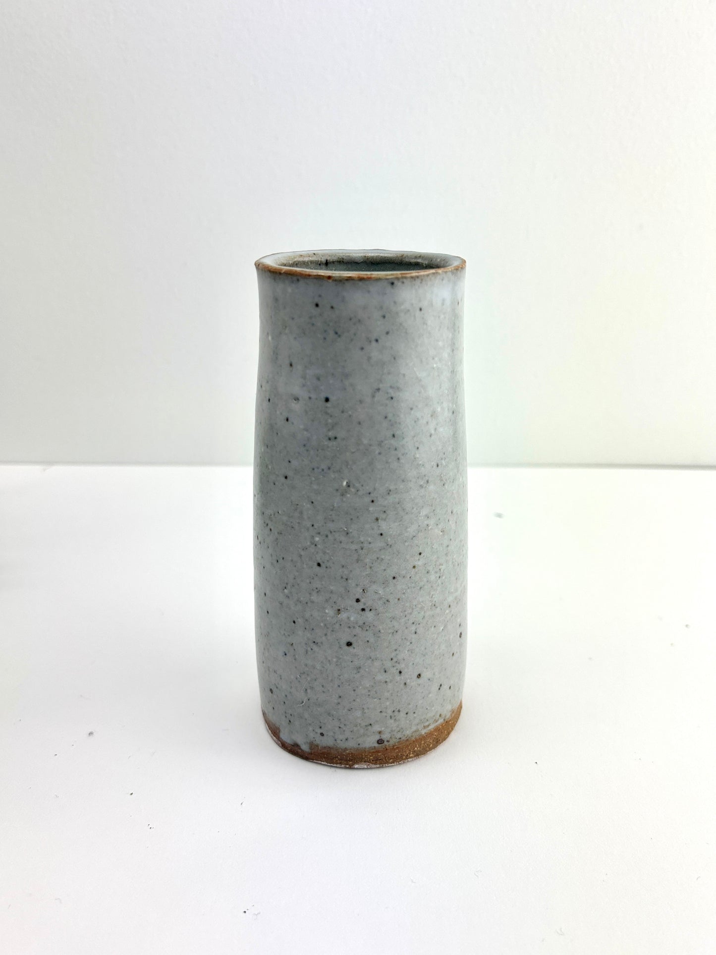 Slim light clay vase 2, Haze