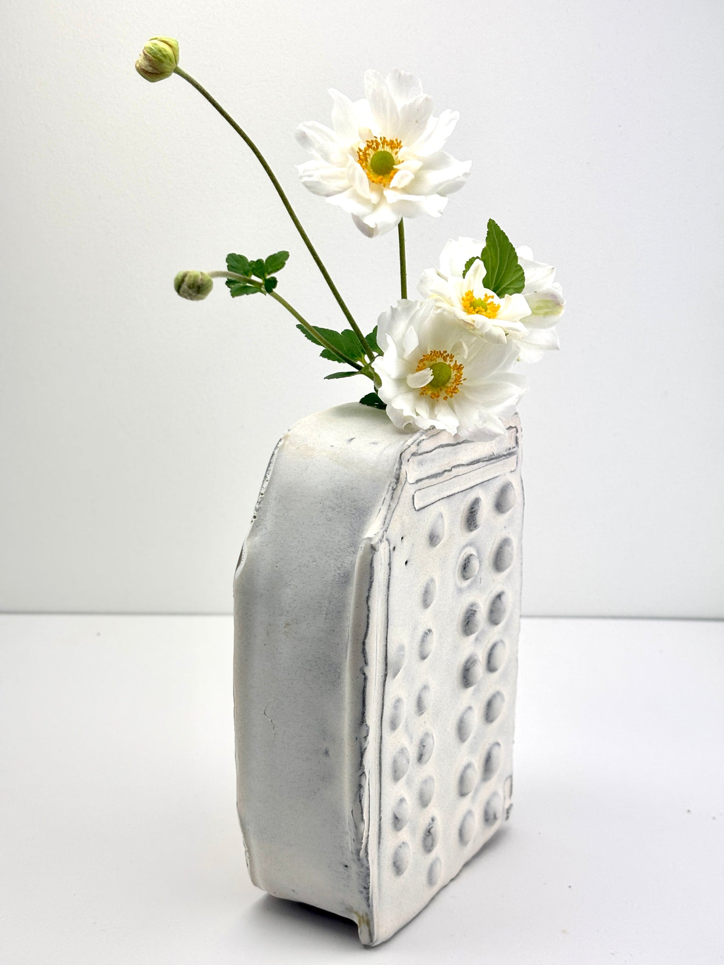 Flower Brick Carved rectangle wall or surface cumulus white